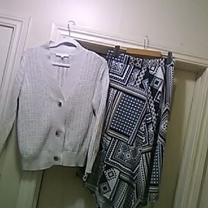 💲5⃣⏩⏩Cleo Black and White High Low Skirt NWOT